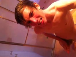 Twink shower wank